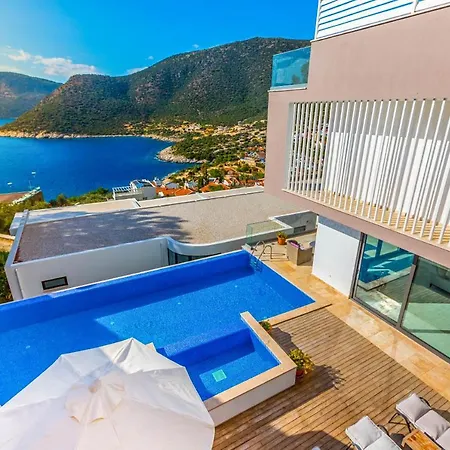 Sleeps 10 With Pool Air Con And Wifi Willa *